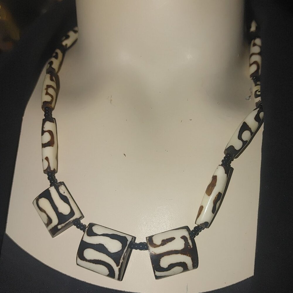 African Batik Necklace Handmade Brown White Cow Bone Beaded Unique Barrel  Clasp